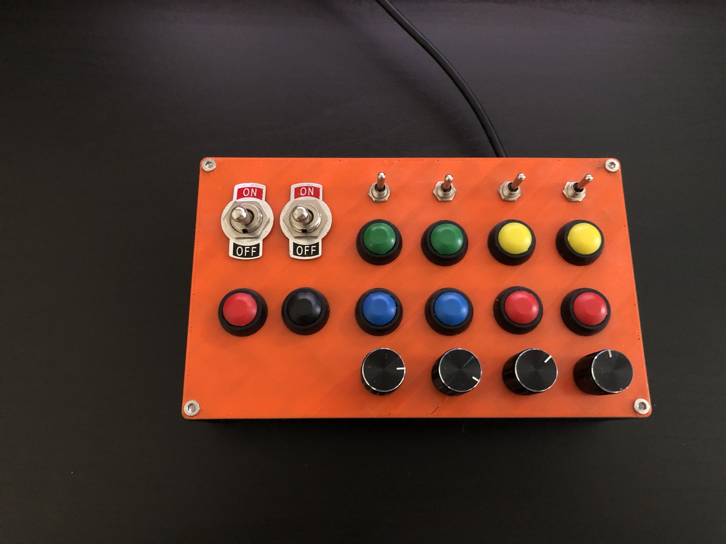 BUTTON_BOX_01.jpg
