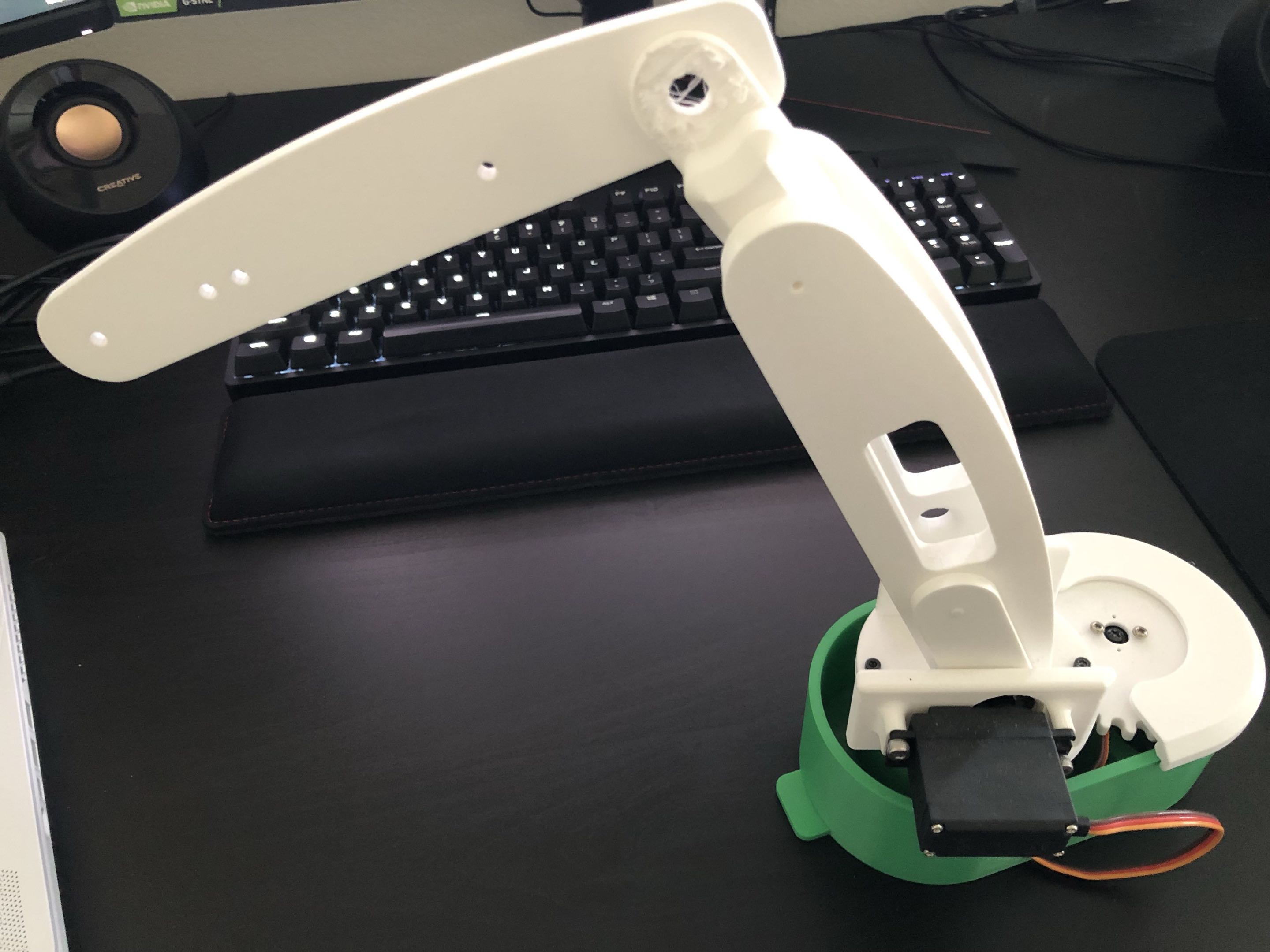 ROBOT_ARM_01.jpg